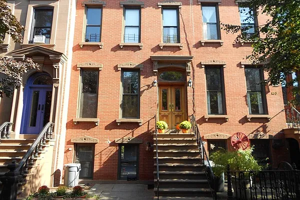 Rented by Corcoran | media 25