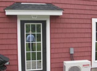 126 Hampstead Rd, Derry, NH 03038