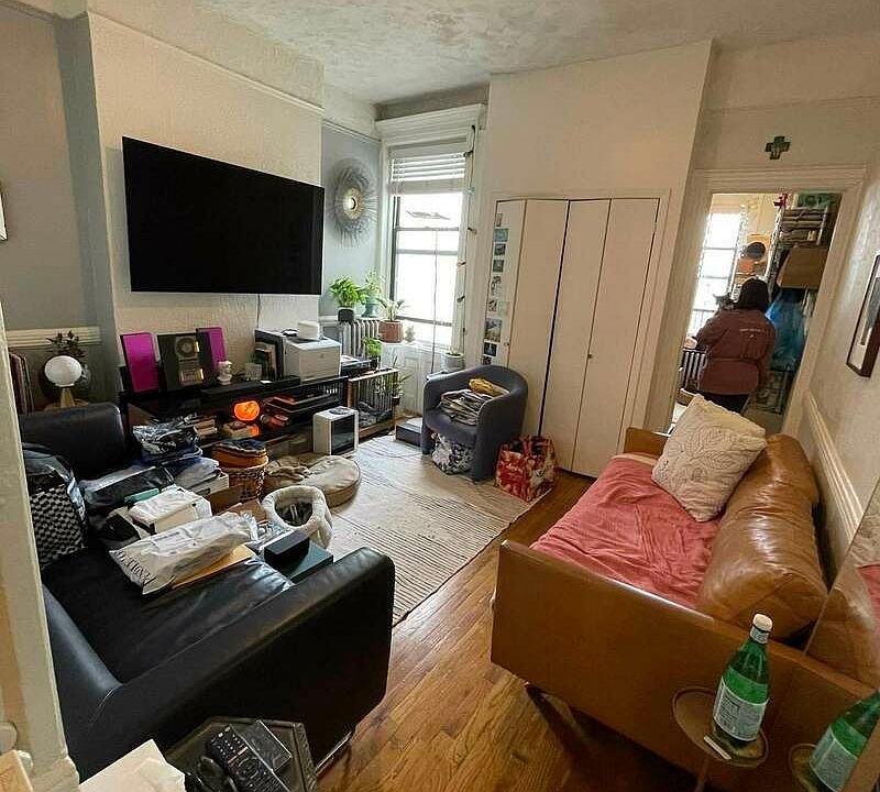 1st image of 865 Saint Johns Pl #3C