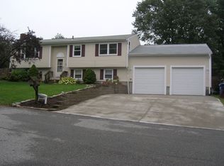 56 Barton Ave, Warwick, RI 02889
