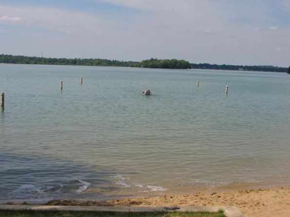 W379N5686 N Lake Rd, Oconomowoc, WI