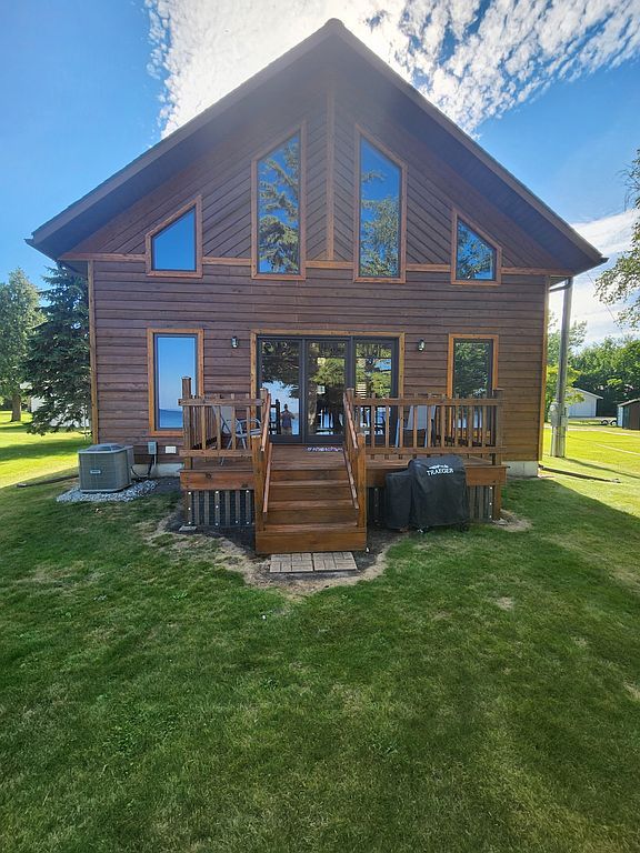 6628 Birch Beach Dr NW - Property Image