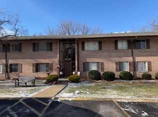 5085 Sanlin Dr, Coraopolis, PA 15108