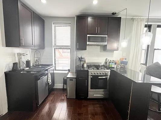 Rented by Heritage Realty LLC | media 2