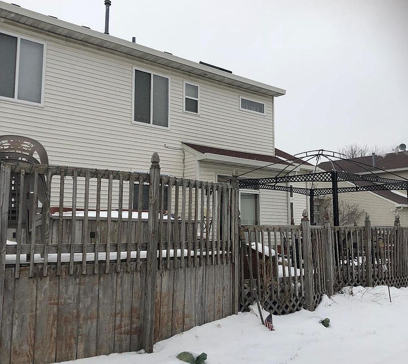 2nd image of 454 S Orchard Dr