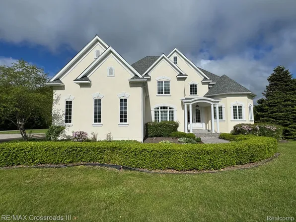 8525 Cherry Hill Rd, Ypsilanti, MI 48198