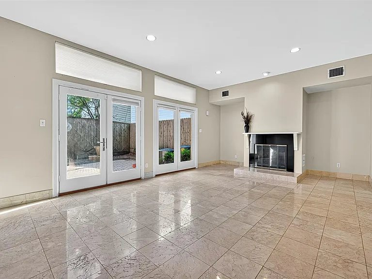3027 Bissonnet St — Photo 11