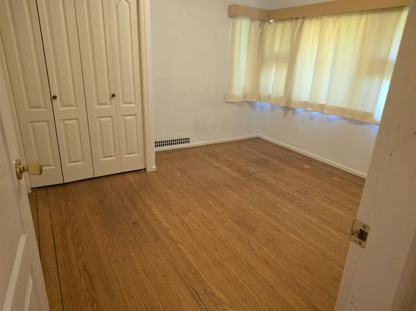 5 bedroom rental in Vancouver — photo 10