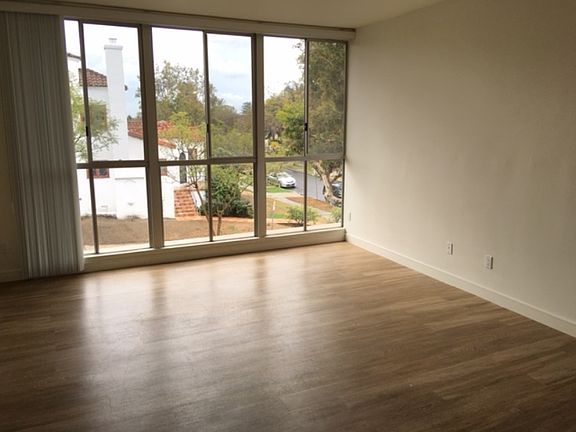 5th image of 10585 Missouri Ave APT 2