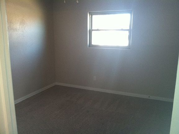 5th image of 213 Sasser Dr