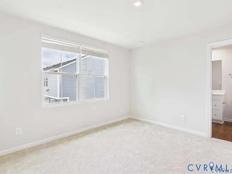 5409 Canterbury Ridge Way — Photo 10