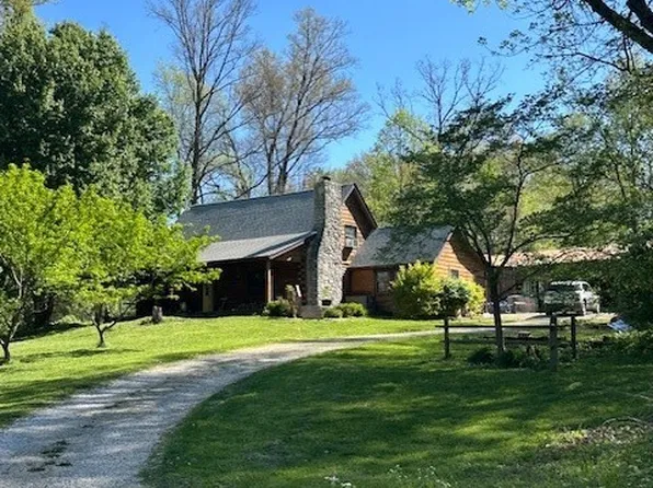 3325 N Highland Road, Salem, IN 47167