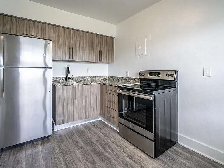 433 NE 82nd St #9 — Photo 7