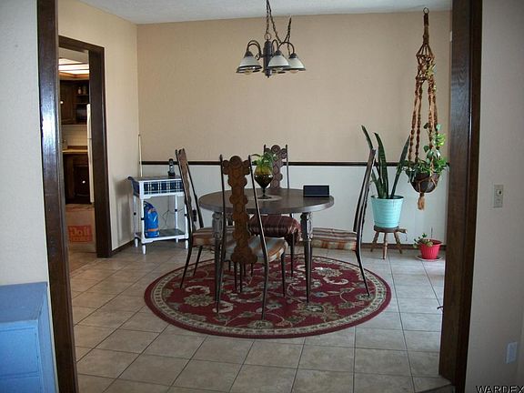 3rd image of 341 Cat Claw Ln