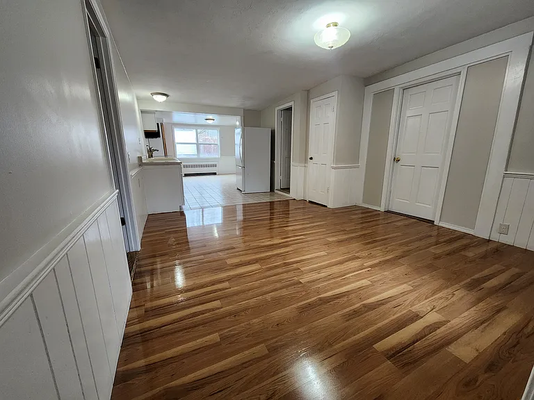 818 Bedford St #1 — Photo 10