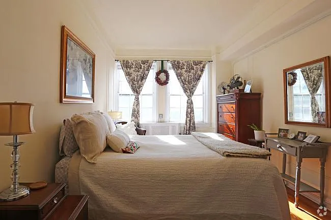 The Chatham — Photo 11