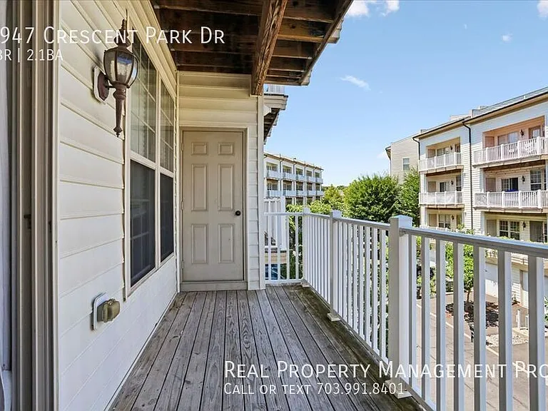 7947 Crescent Park Dr — Photo 14