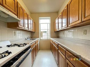 901 Saint Johns Pl #2E, Brooklyn, NY 11216