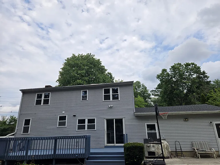135 Hardenburg Ln — Photo 2