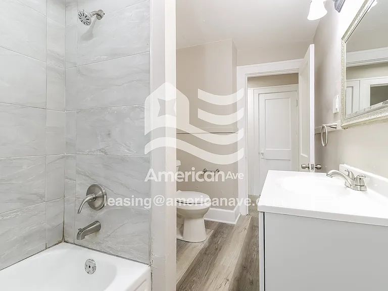 1250883_010_main_bathroom_11.jpg