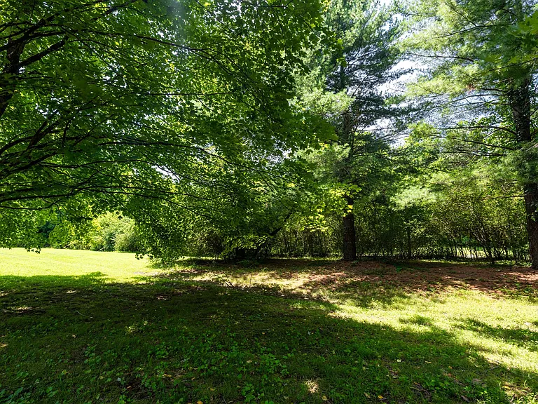1215 Carriage Park Dr — Photo 33