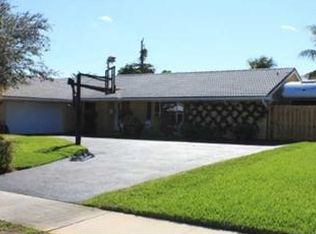 130 Anchorage Dr N, North Palm Beach, FL 33408