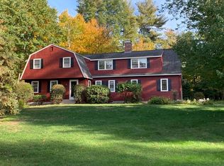 4 Holly Ln, Westford, MA 01886