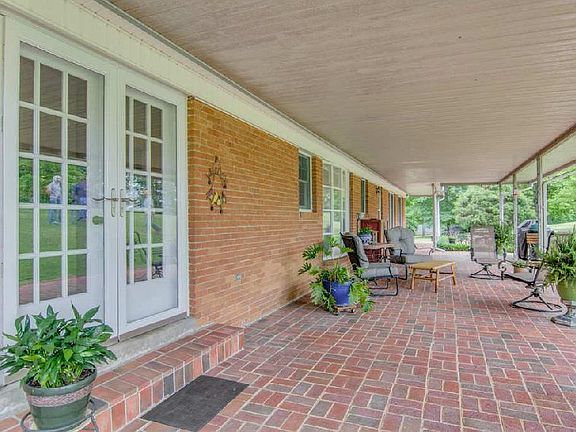 beautiful covered patio