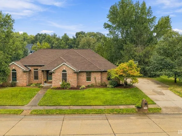 5588 Inverness Dr, Newburgh, IN 47630
