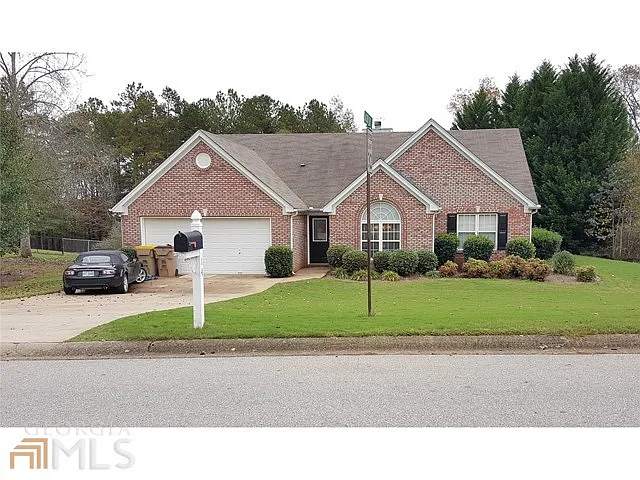 14 Jacob Dr photo 1