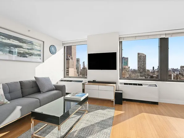 100 W 39th St APT 38I, New York, NY 10018