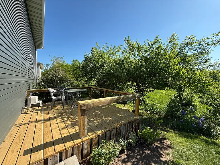 1015 Bridgit Ct SE #4 — Photo 9