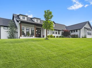 3956 E Burks Pl, Springfield, MO 65809