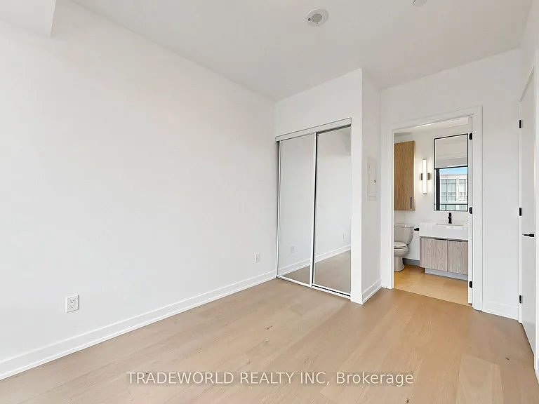 91 Montclair Ave #707 — Photo 18