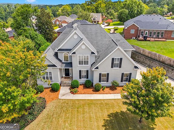 3rd image of 3707 Pavilion Dr