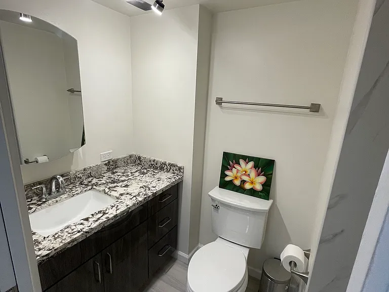 439 Keoniana St #202 — Photo 10