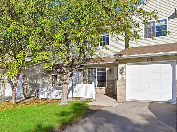 1737 Riverwood Dr #72, Burnsville, MN 55337