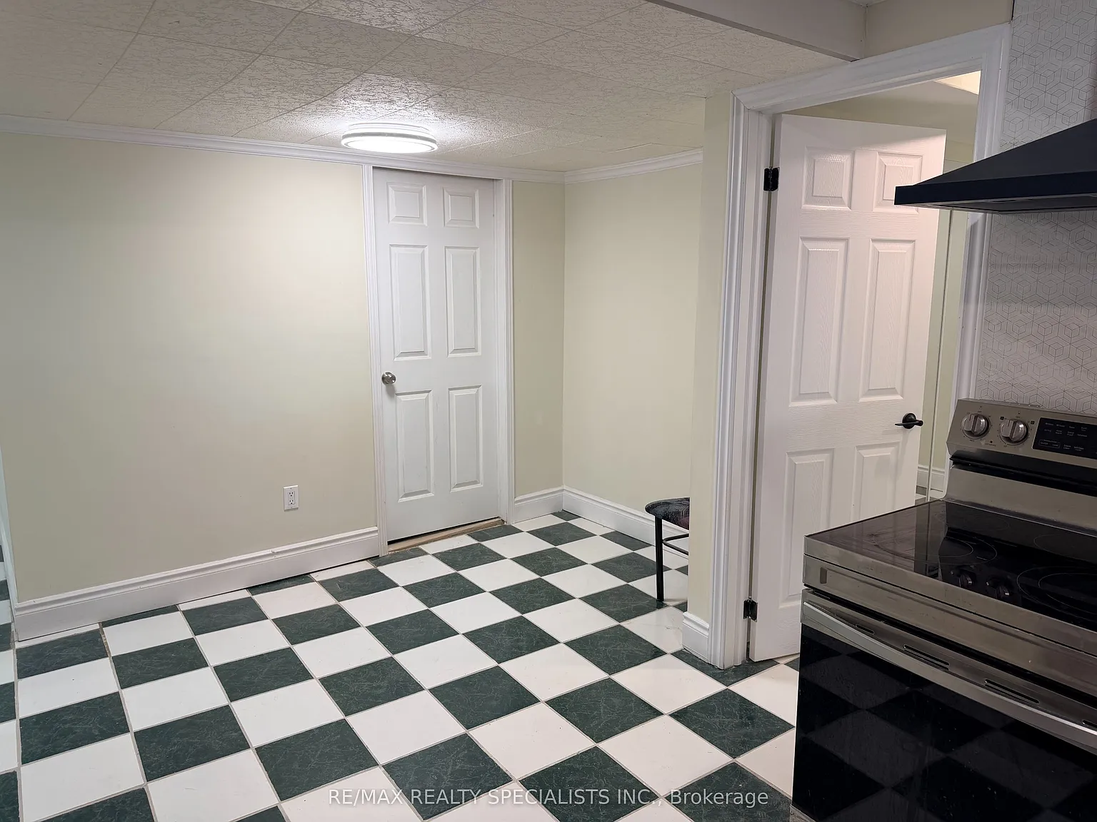 1 bed, $1,650 — Photo 3