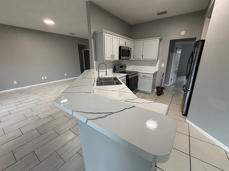 424 Rolling Rock Ct — Photo 16