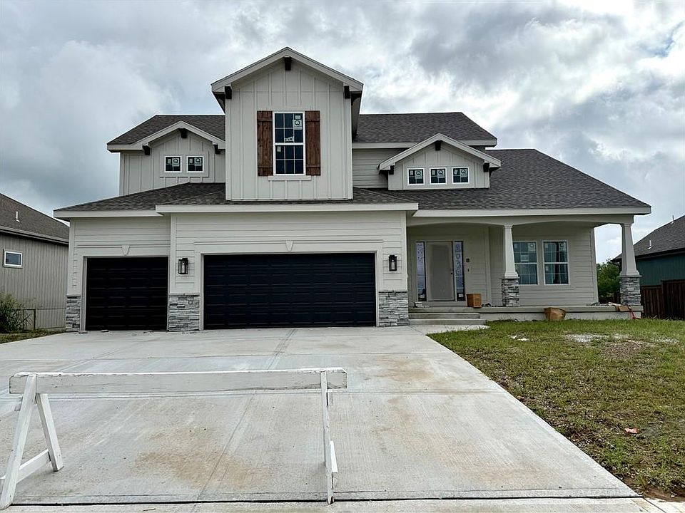 1st image of 1039 Fir Ln