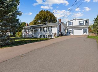 33 Marianne Dr, Cornwall, PE C0A1H8