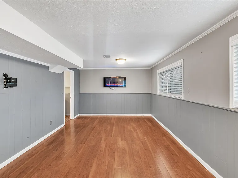 978 Panorama Dr — Photo 13