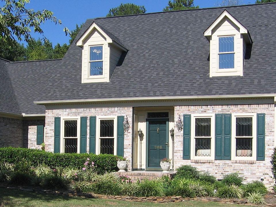 Cape Cod/Leaded Windows