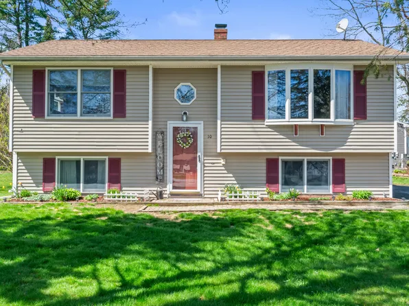 10 Cross Street, Lisbon, ME 04252