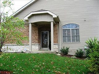 2nd image of 915 Hanna Bend Ct