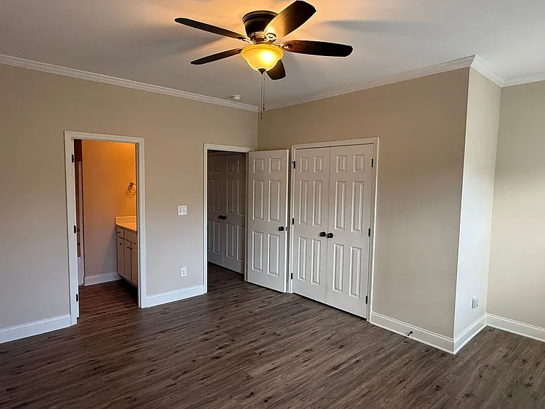 371 Beacon St NW — Photo 10