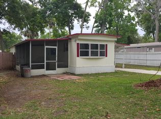 1037 Green Acres Cir S, South Daytona, FL 32119
