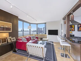 Rented by Nest Seekers International