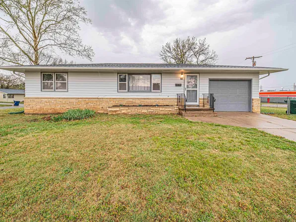 106 NW 16th St, Abilene, KS 67410