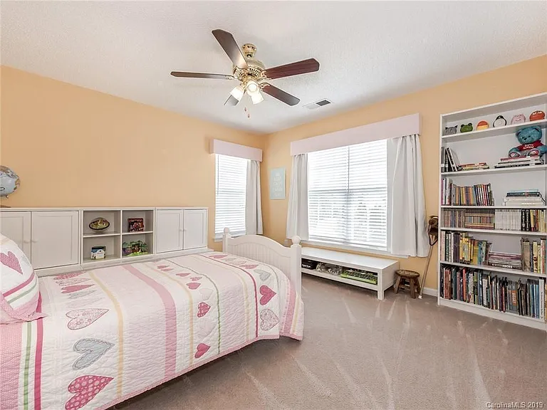 8619 Grey Squirrel Ct — Photo 21